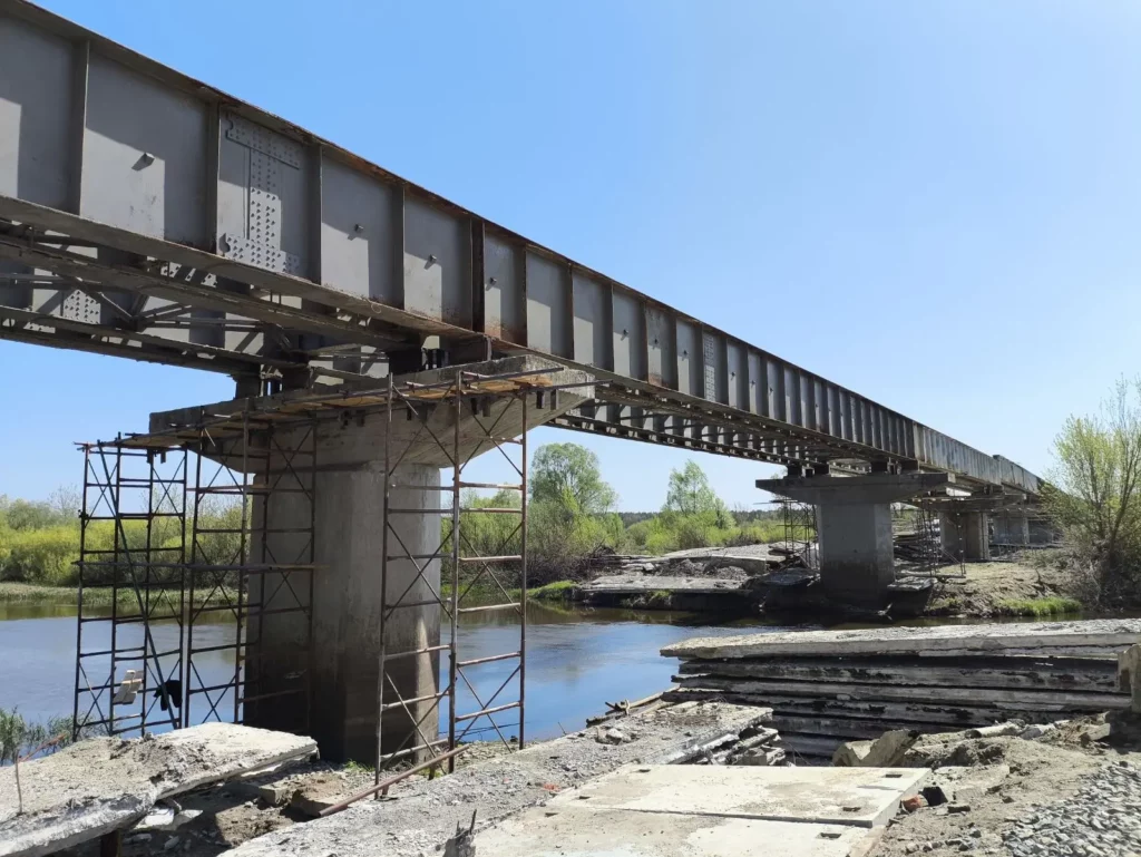 Major repair of the bridge over the Teteriv River on the T-10-05 Ivankiv–/M-07/ road section in Kyiv Region.