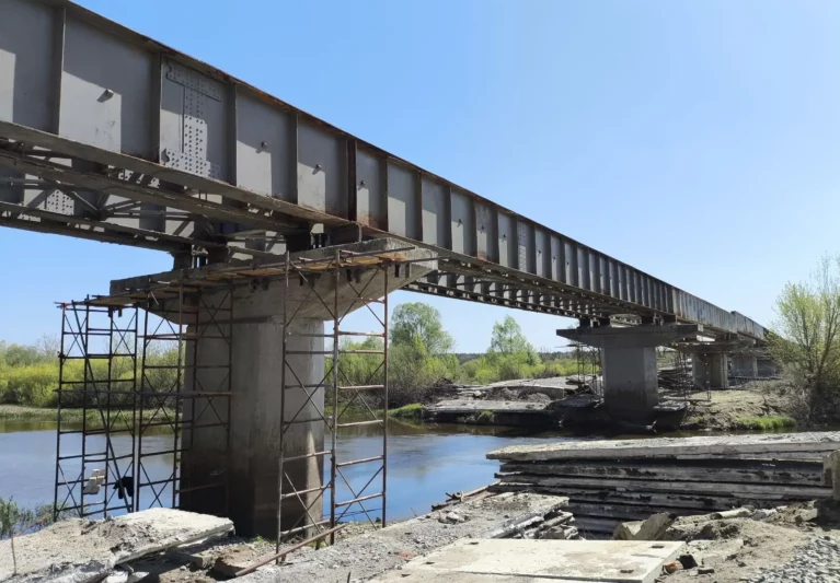 Major repair of the bridge over the Teteriv River on the T-10-05 Ivankiv–/M-07/ road section in Kyiv Region.